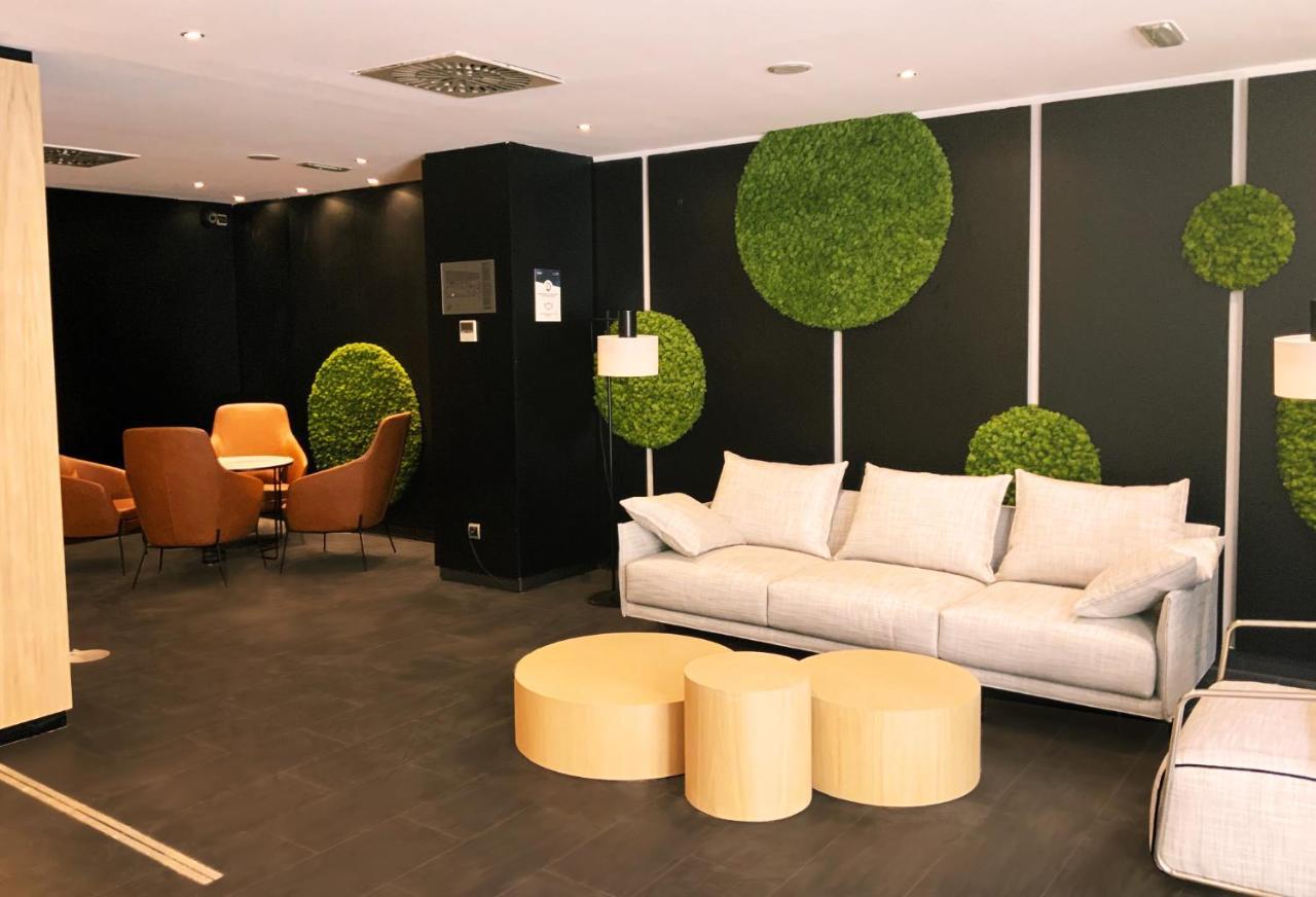 Ilunion Almirante Hotel Barcelona Bagian luar foto