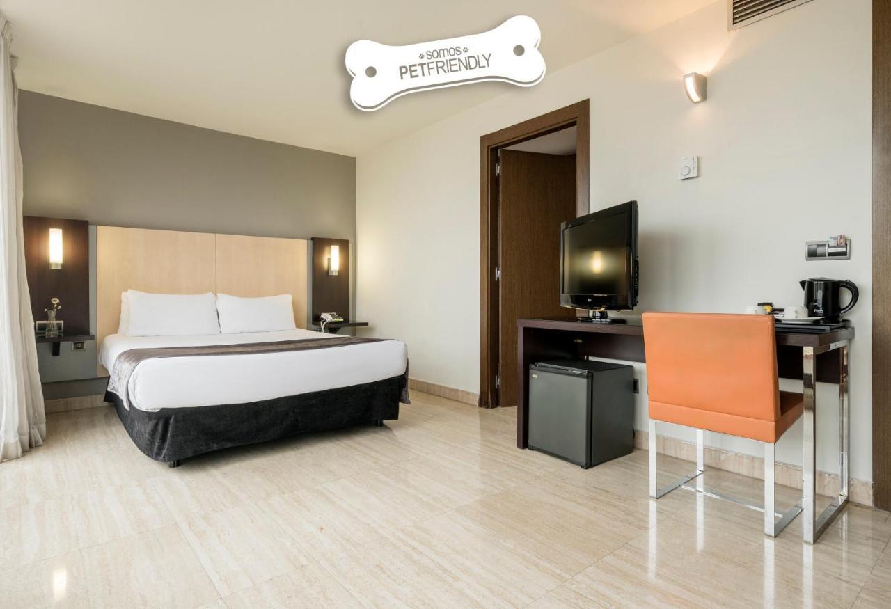 Ilunion Almirante Hotel Barcelona Bagian luar foto