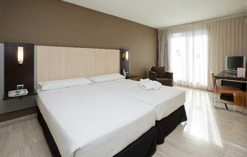 Ilunion Almirante Hotel Barcelona Bagian luar foto