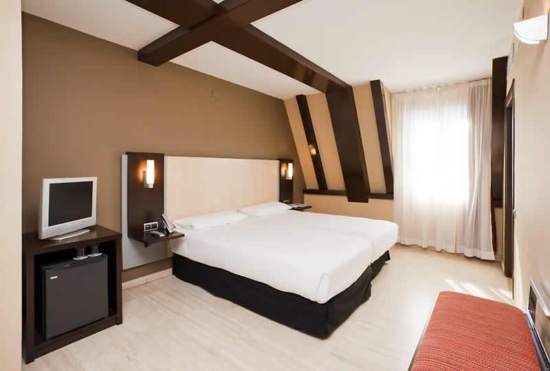 Ilunion Almirante Hotel Barcelona Bagian luar foto