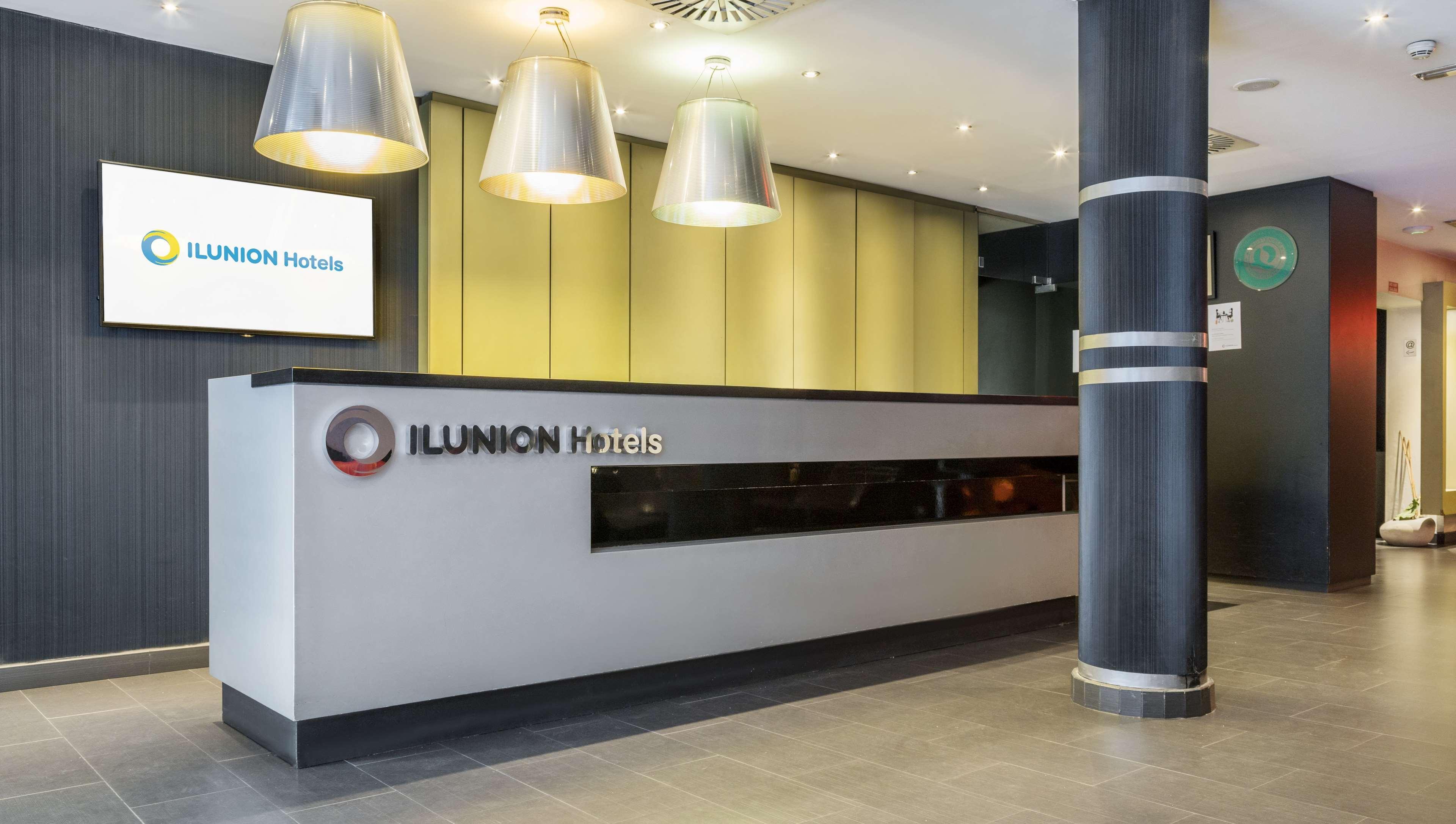 Ilunion Almirante Hotel Barcelona Bagian luar foto