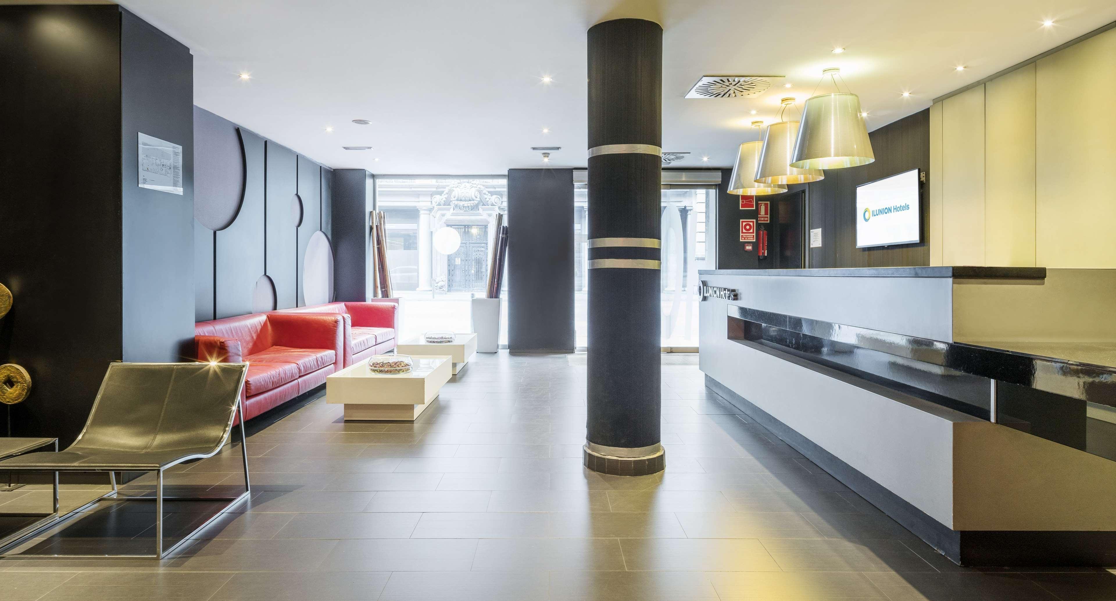 Ilunion Almirante Hotel Barcelona Bagian luar foto