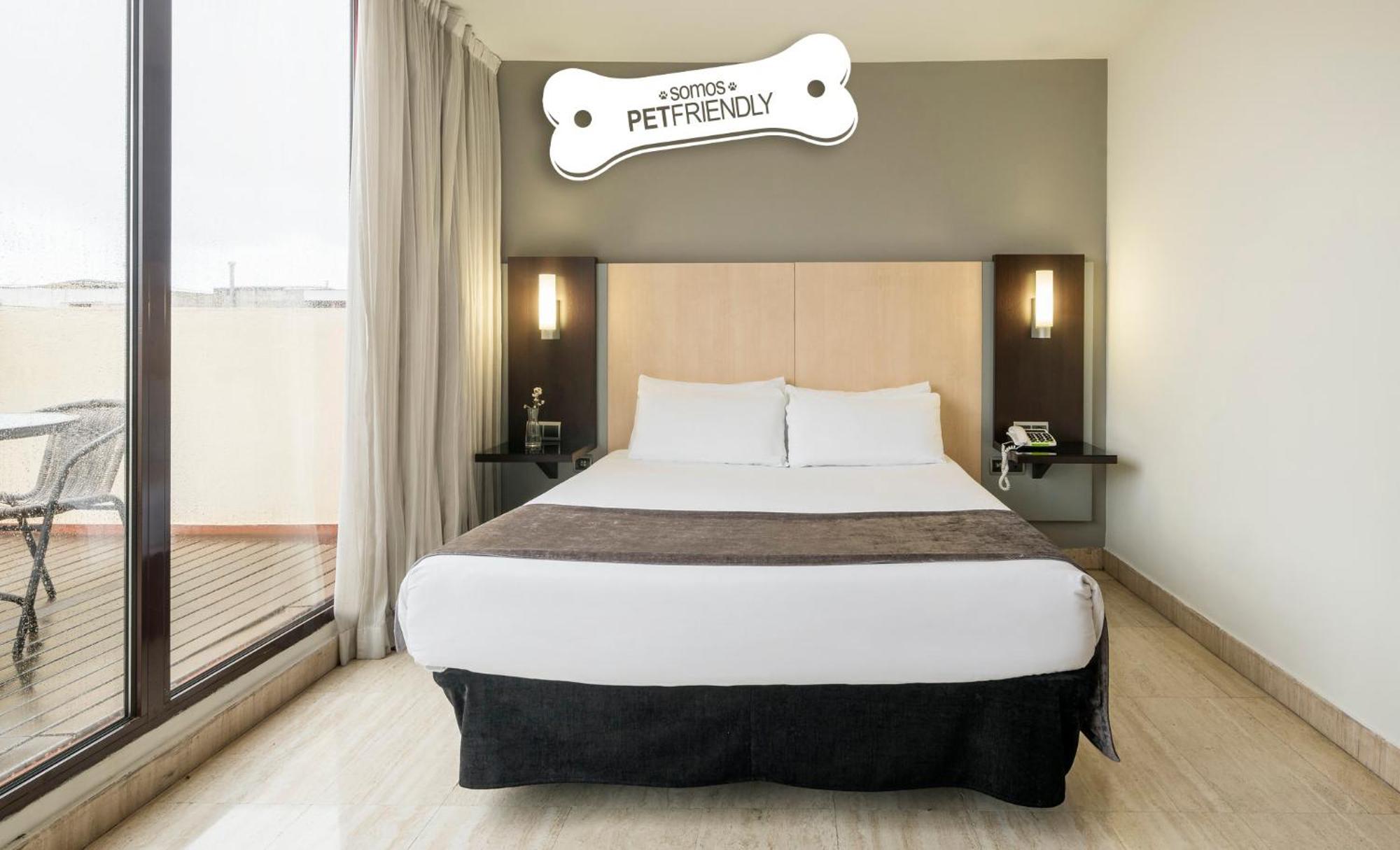 Ilunion Almirante Hotel Barcelona Ruang foto