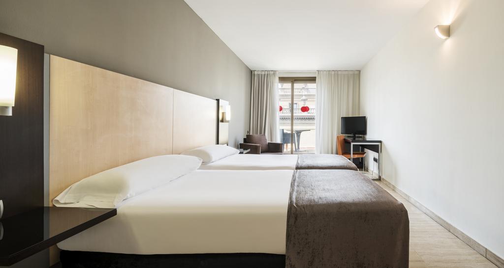 Ilunion Almirante Hotel Barcelona Bagian luar foto